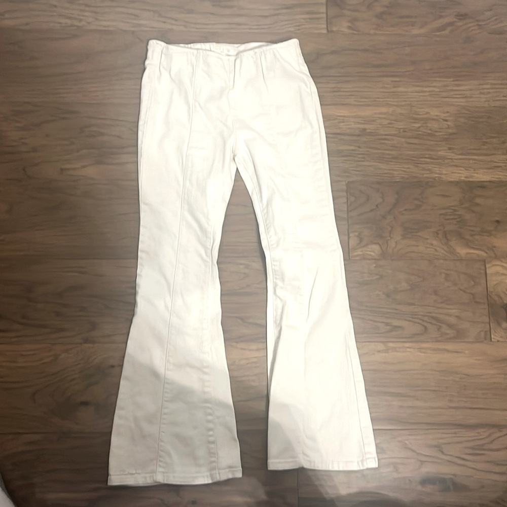 Chelsea&Violet Girls White Bell Bottom Jeans